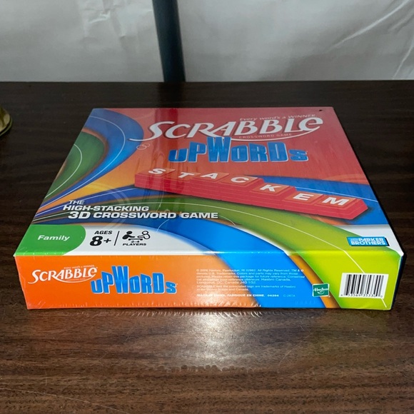 New Scrabble Upwards Stackem 3D Crossword Family Game Board Night Gift 2008 - Picture 2 of 6